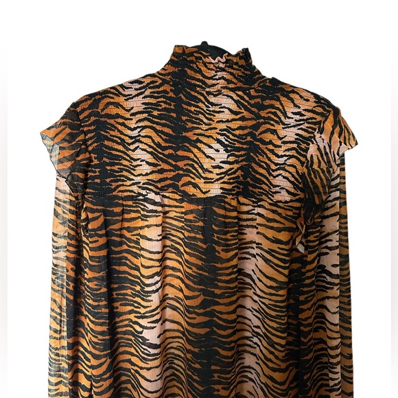 MAISON CINQCENT  Tiger Print Blouse 🐯 - Picture 2 of 5